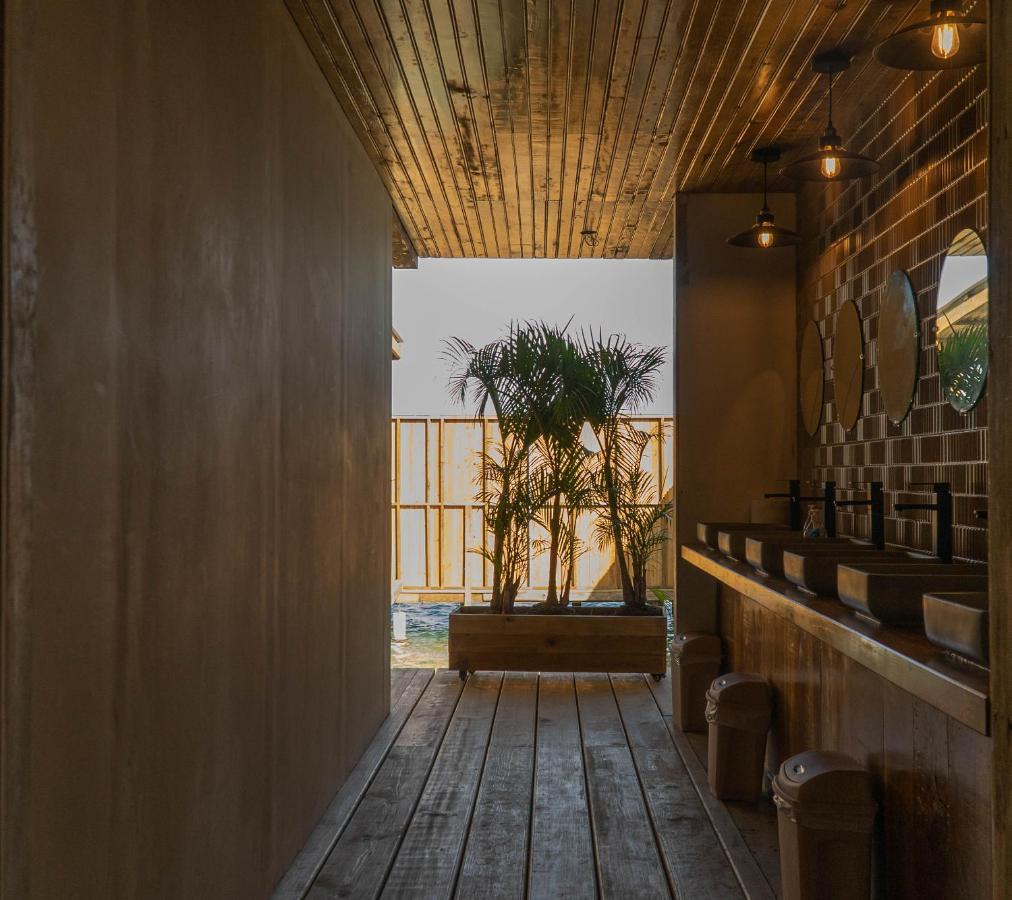 Aqua Lounge Hostel Bocas del Toro Exterior photo