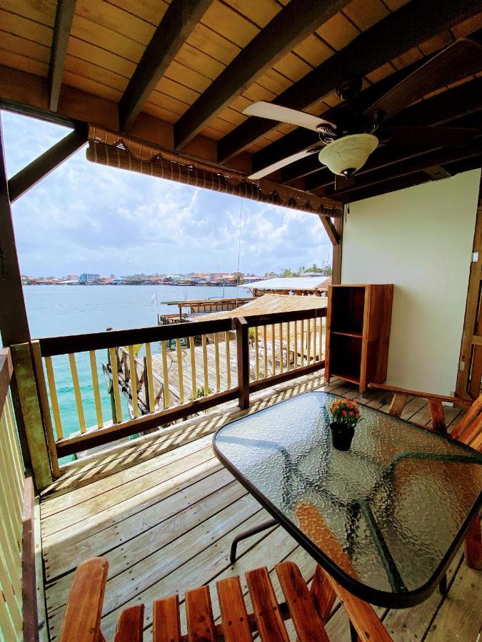 Aqua Lounge Hostel Bocas del Toro Exterior photo